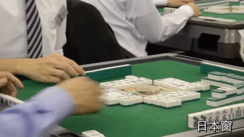 首都在线：公司与智谱联合打造的 “硬件+软件+模型” 一体化交付方案支持GPU异构资源动态调度预装智谱GLM系列满血版蒸馏版模型集成全套模型框架、工具链及智能调度引擎可实现快速微调与低延迟推理